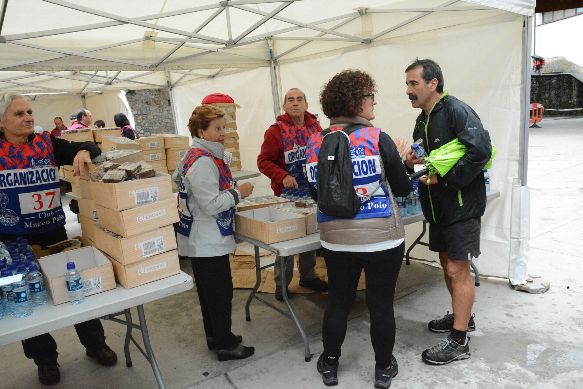 Foto 86 de la avituallamiento y mirador - Galería de la Subida a Artxanda 2019
